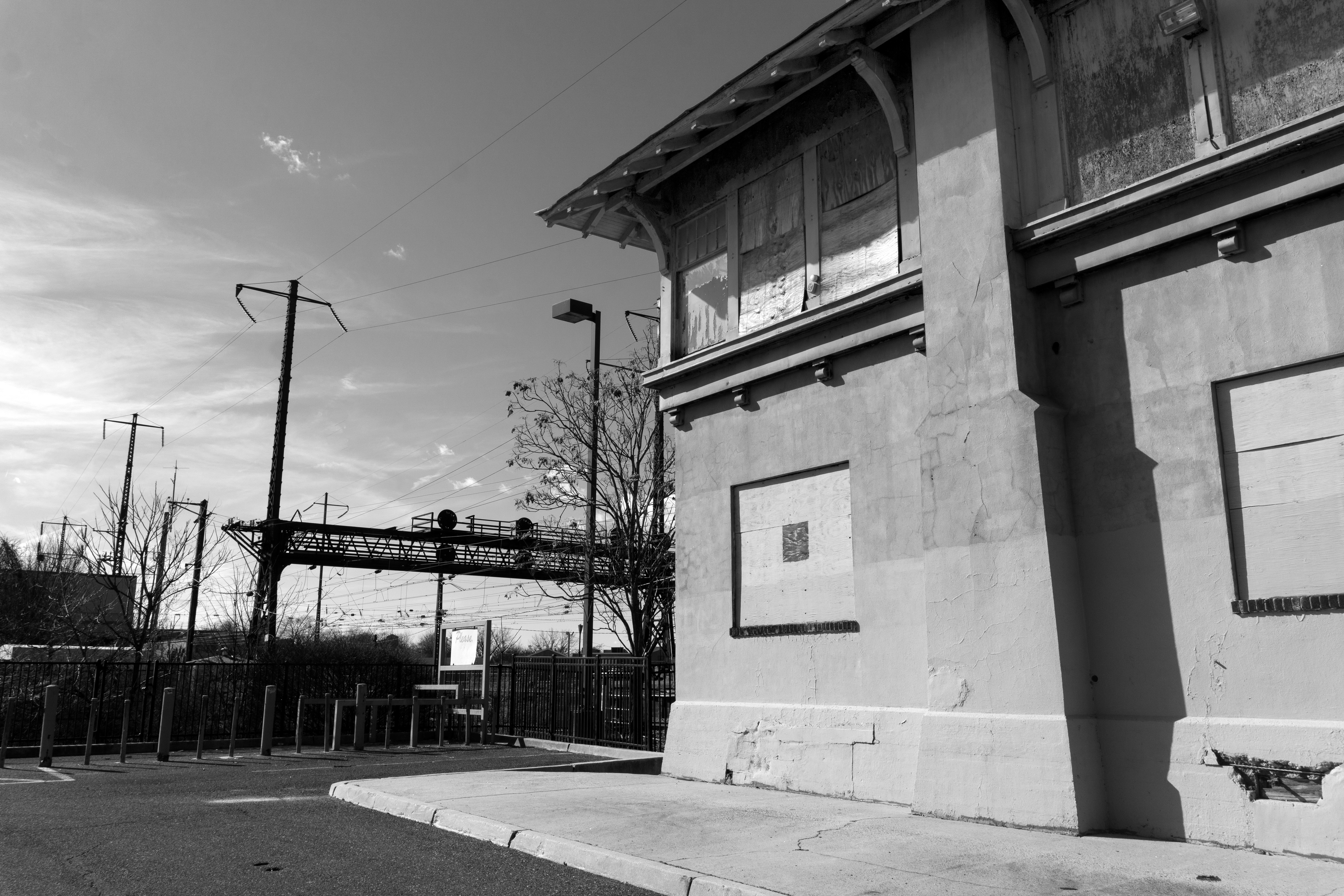 Abandoned signal tower from the 1870s at North Philadelphia Station